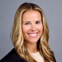 Kara Savoian Headshot