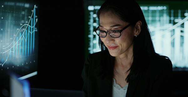 Business woman working on a computer